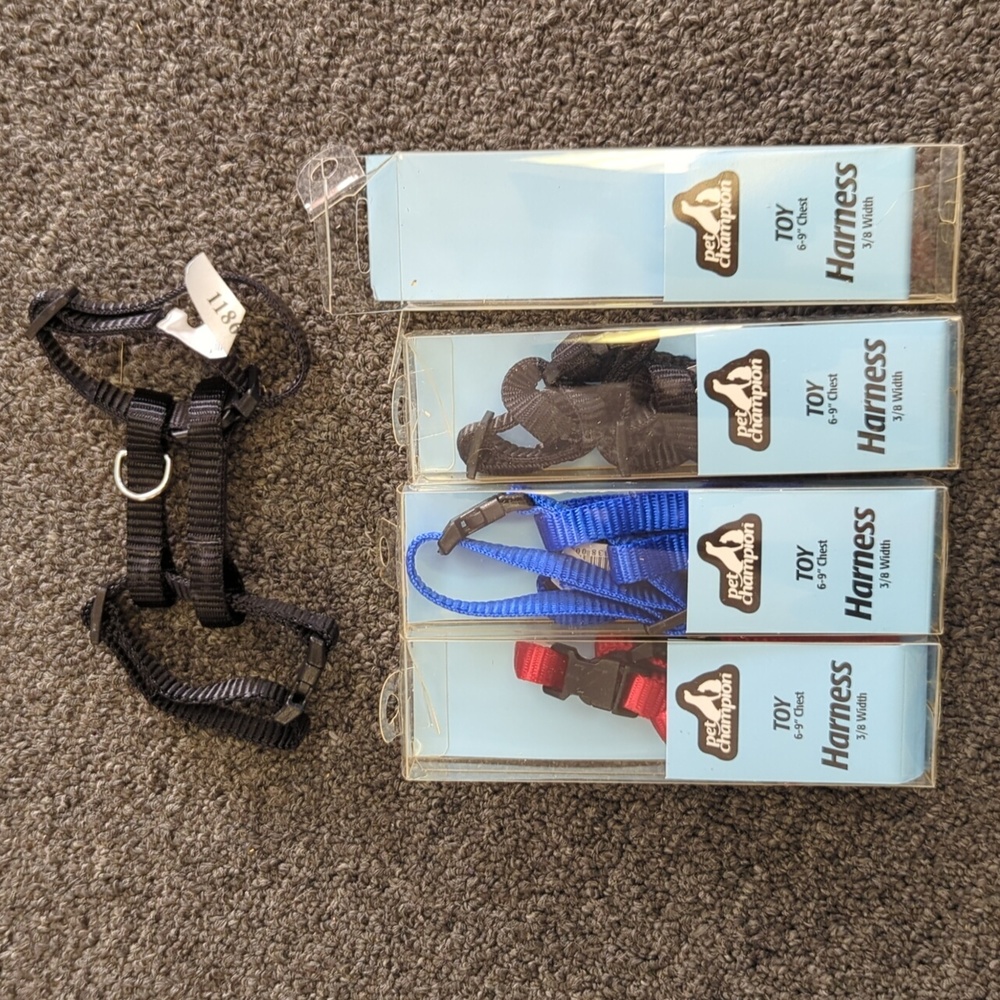 Pet Champion 6-9" Toy size Harness Lot of Four (4)  Red, Blue Two (2) Black